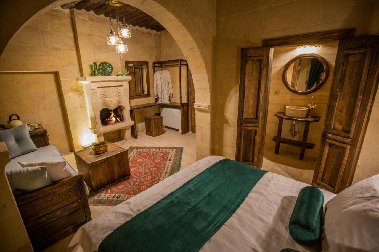 Mak's Cave House *